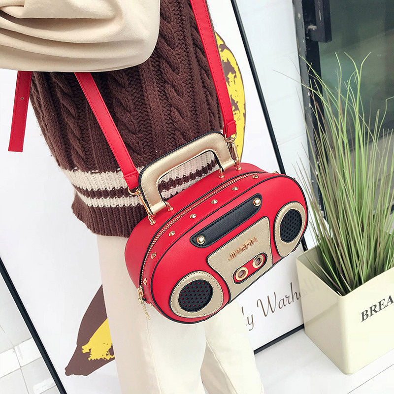 Bolso Radio Grabadora Retro